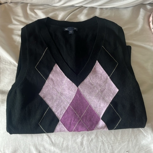 Gap Women’s Black and Purple Argyle Sweater Vest size medium - Picture 4 of 10